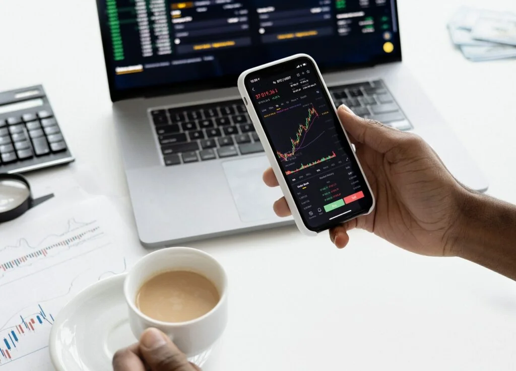 How to Read Webull Charts