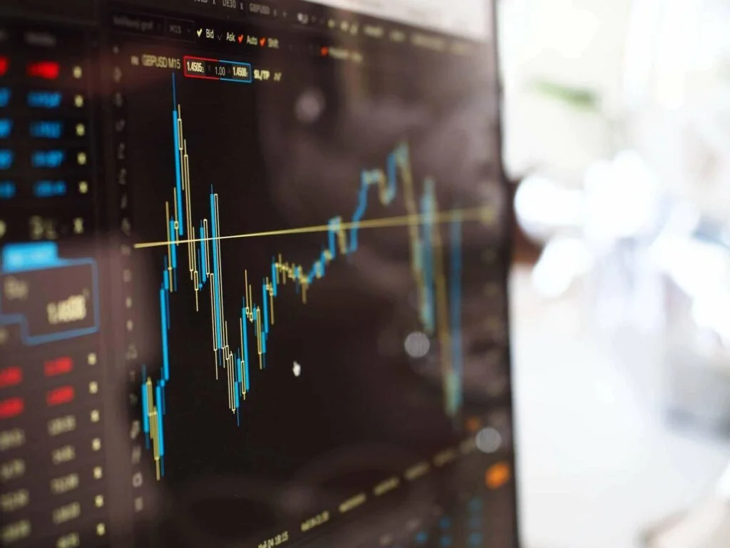 Monitor showing a graph